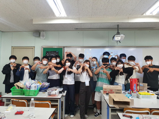 숭실대학교 공과대학학생회는 동작구 교육청·영등포고등학교와 2022 공학교육봉사 프로젝트를 진행했다.